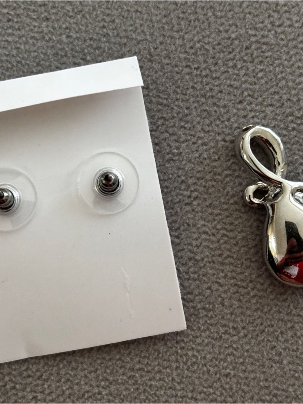 Pendant and Stud Earrings Set - Picture 4 of 5